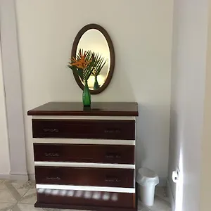 One Hamilton Place - Emerald Apartment Choiseul