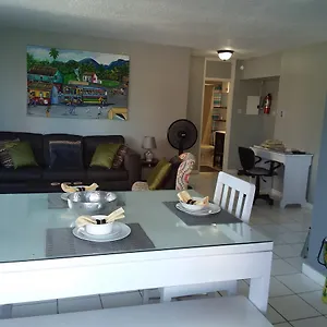 Mcfarlane's Place Apartment Ocho Rios